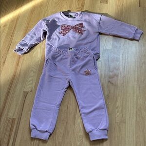 Petite Hailey Sweatshirt and Pants Set with Glitter Bow